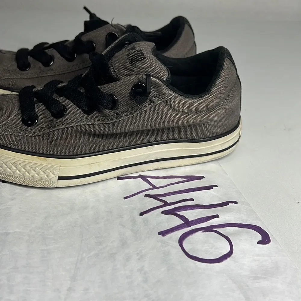 CONVERSE Allstar Kids Unisex size 2 UNIQUE 632523F